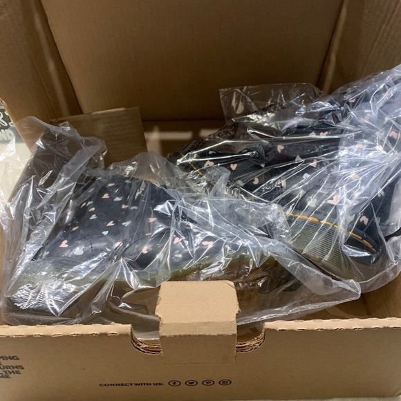 DR. MARTENS 1460 Pascal Hearts Lace-Up Boot - Picture 8 of 11